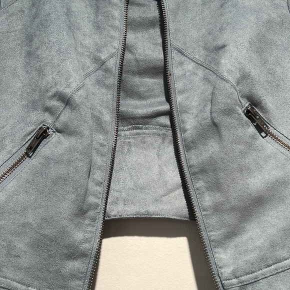 BCBG Generation XXS Short Jacket - Picture 3 of 12